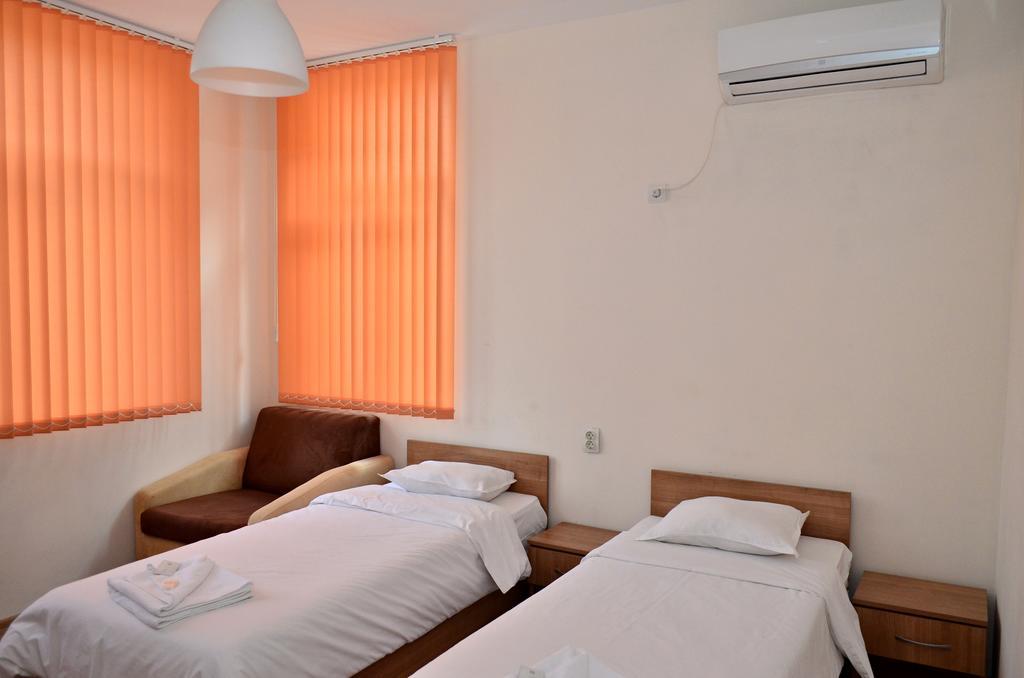 Guest House Anelim Veliko Tarnovo Exterior photo